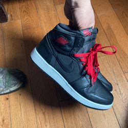 1/18 Air Jordan Retro High OG