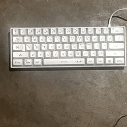 MAGEGEE TS91 White 61 Key Compact Membrane Keyboard USB