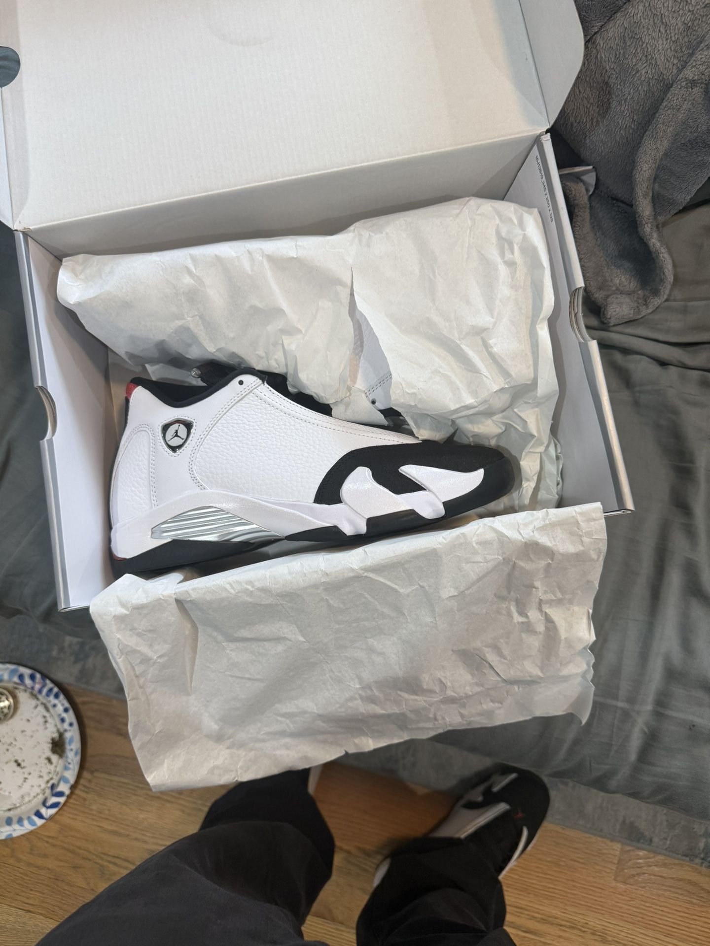 Jordan Retro 14 Black Toe Size 9.5