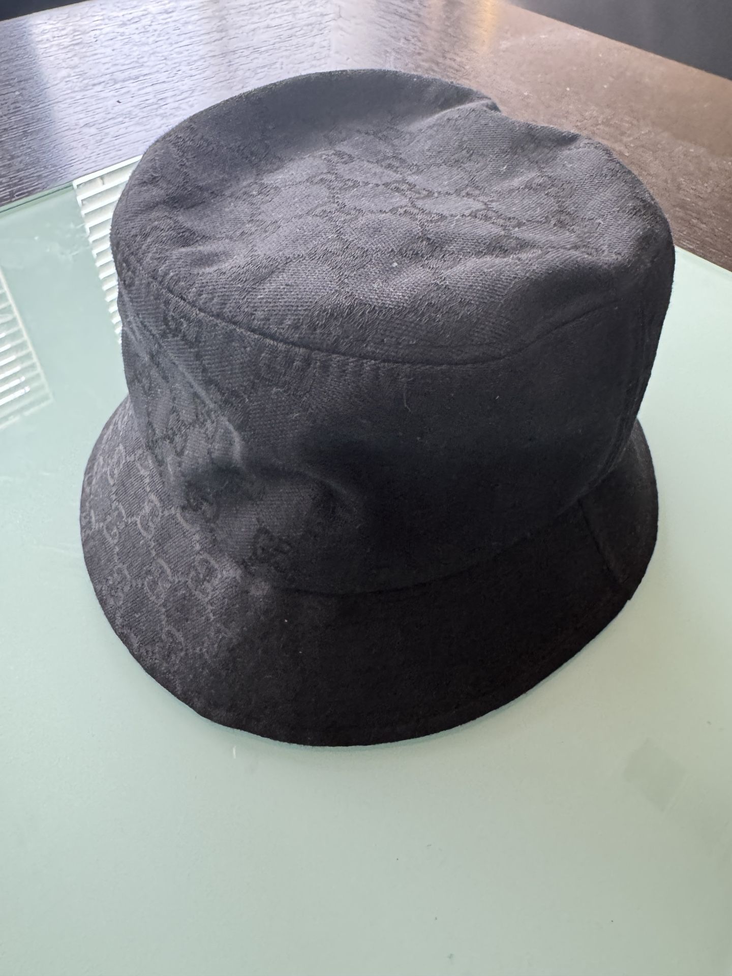 Gucci hat Size L