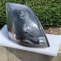 2004 - 2017 Volvo VNL Halogen Headlight 