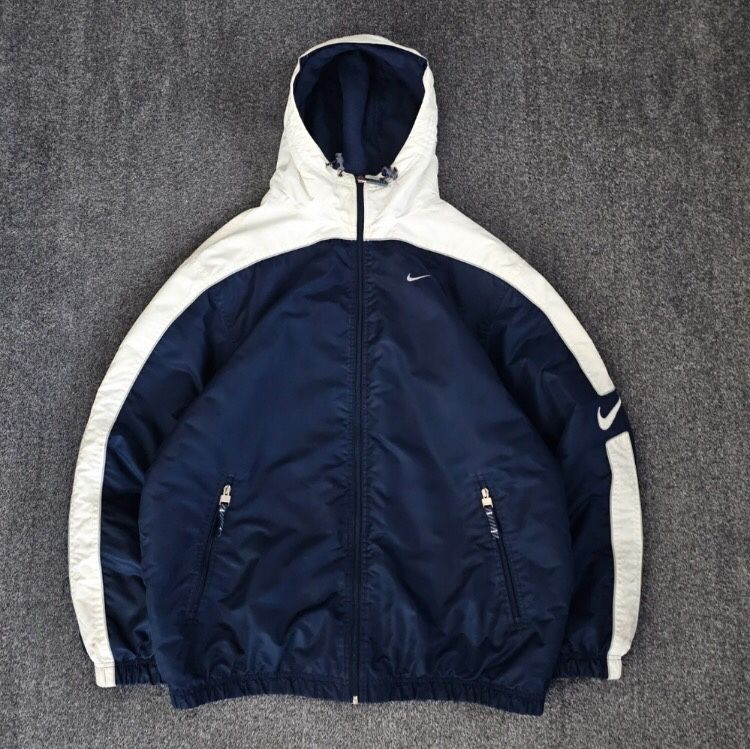Vintage Y2K Nike Men's Nylon Zip Up Hooded Jacket Size Large