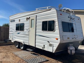 2004 Weekend Warrior toy hauler