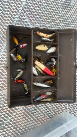 Vintage Tackle Box w/ Fishing Lures
