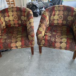2 Vintage Barrel Chairs With Square/Circle Pattern. 