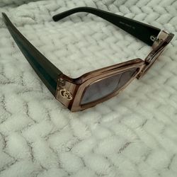 GG    SUNGLASSES.     * NEW *