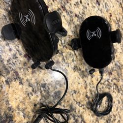 Car Charger/Holder for universal air vent