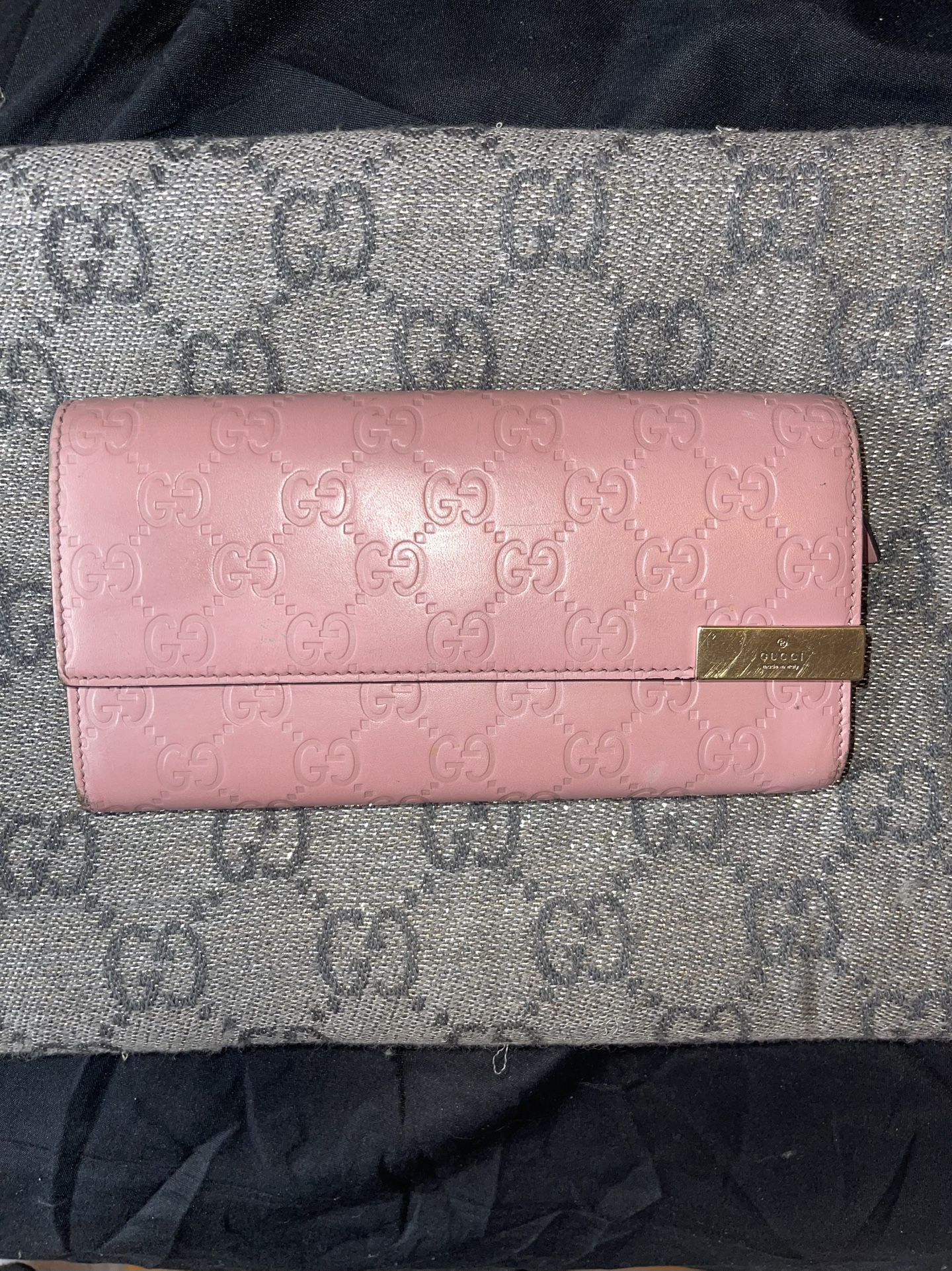 Pink Gucci GG Continetal Wallet