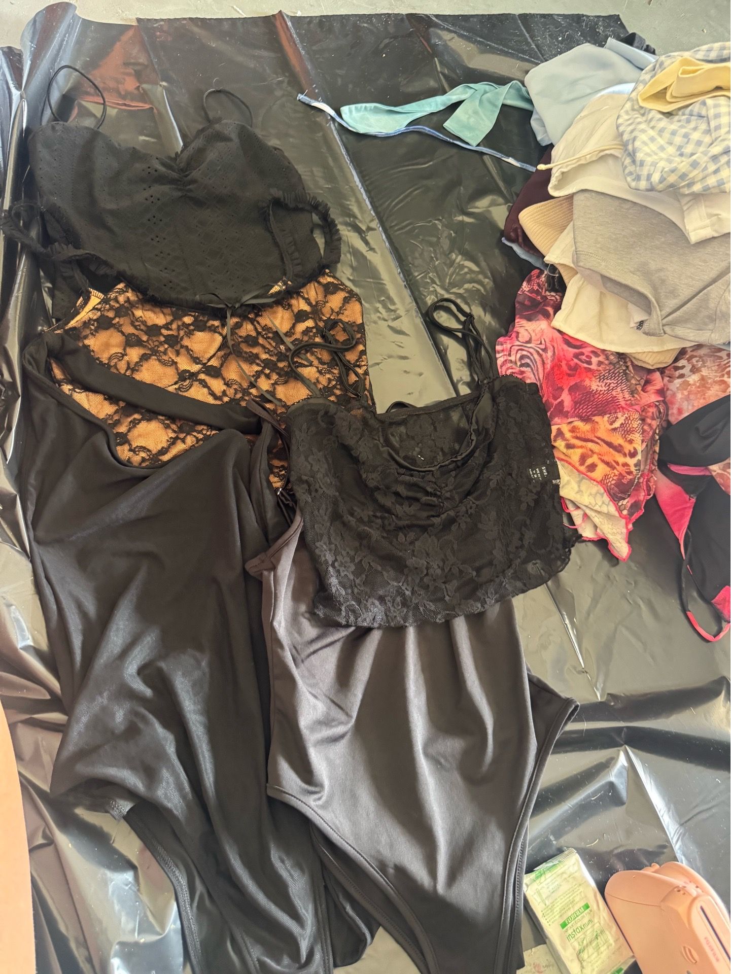 5 black tops shein small or med can mix and match