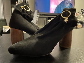 Black Block Heel Pumps — Size 8