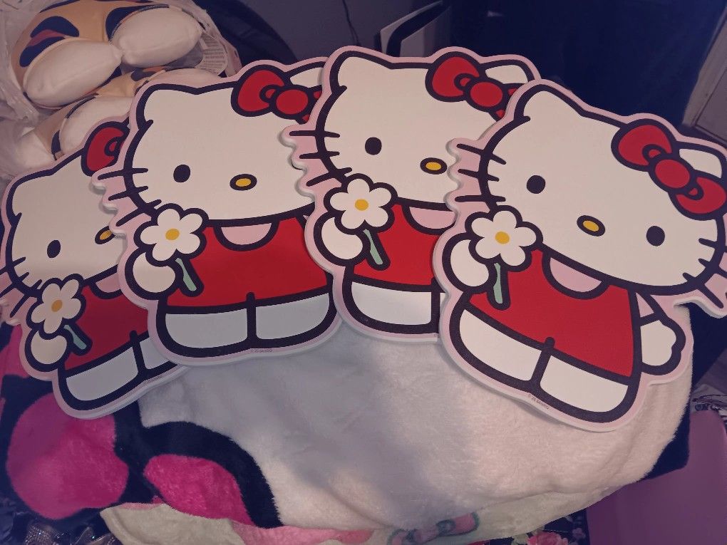 Hello KITTY Decor