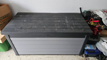 Large outdoor storage box