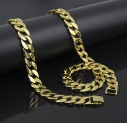 New 18 k yellow gold Cuban link chain 15 mm
