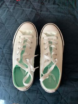Brand new converse size 3 -girls