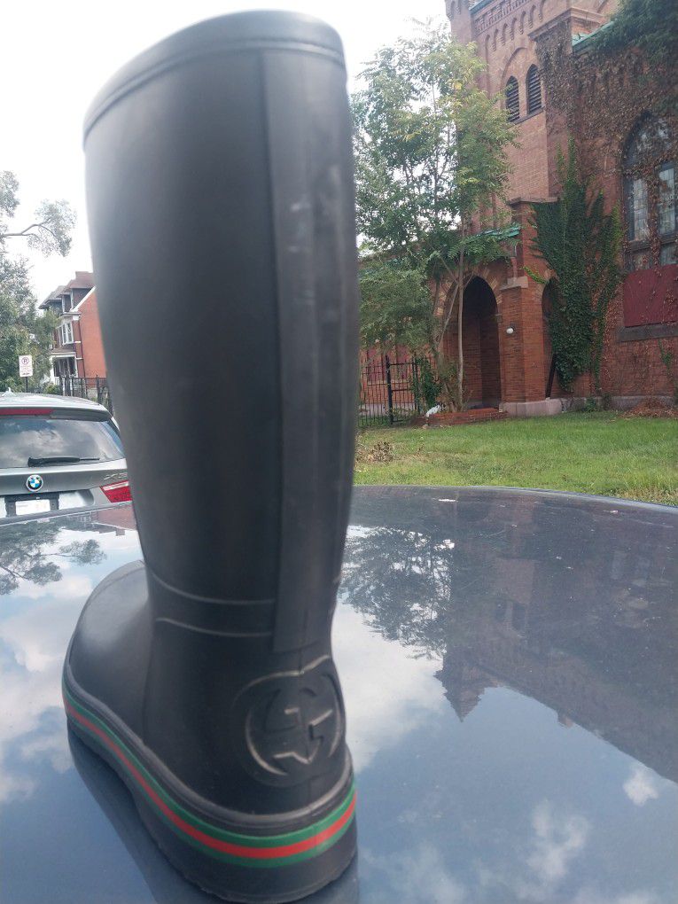 Gucci Rubber Boots Authentic Size 7 