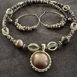 Brown & Gold Choker Necklace with Matching Hoop Earrings 