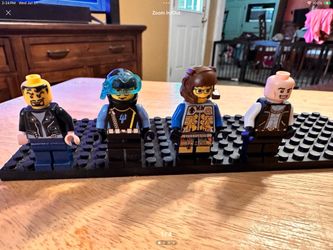 Lego Lot of 4 Action Figures