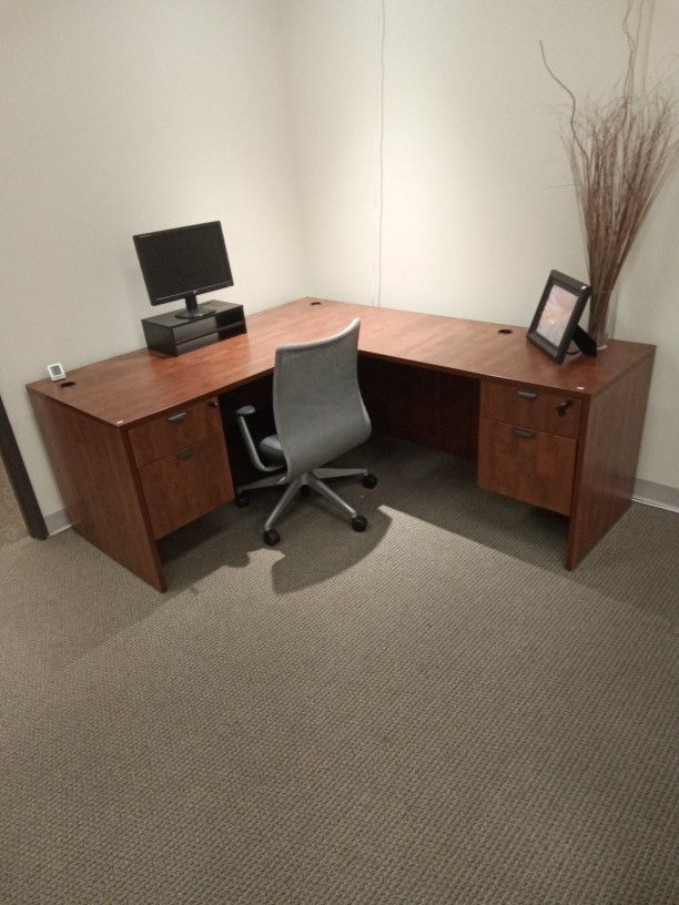 L-Shape Desk w/ Dual Locking Cabinets