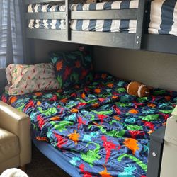 Children’s Twin Over Full Bunkbed And Mattress Mattresses