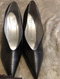 Gucci women dress shoes