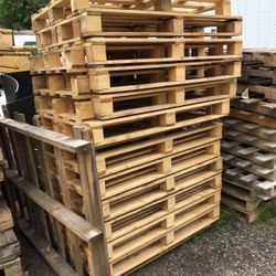 PALLETS 