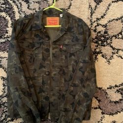 Levis Camo Jacket