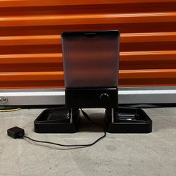 food dispenser and sandbox 