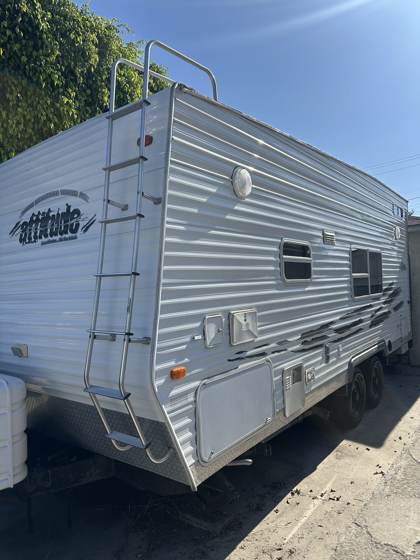2004 Attitude Eclipse