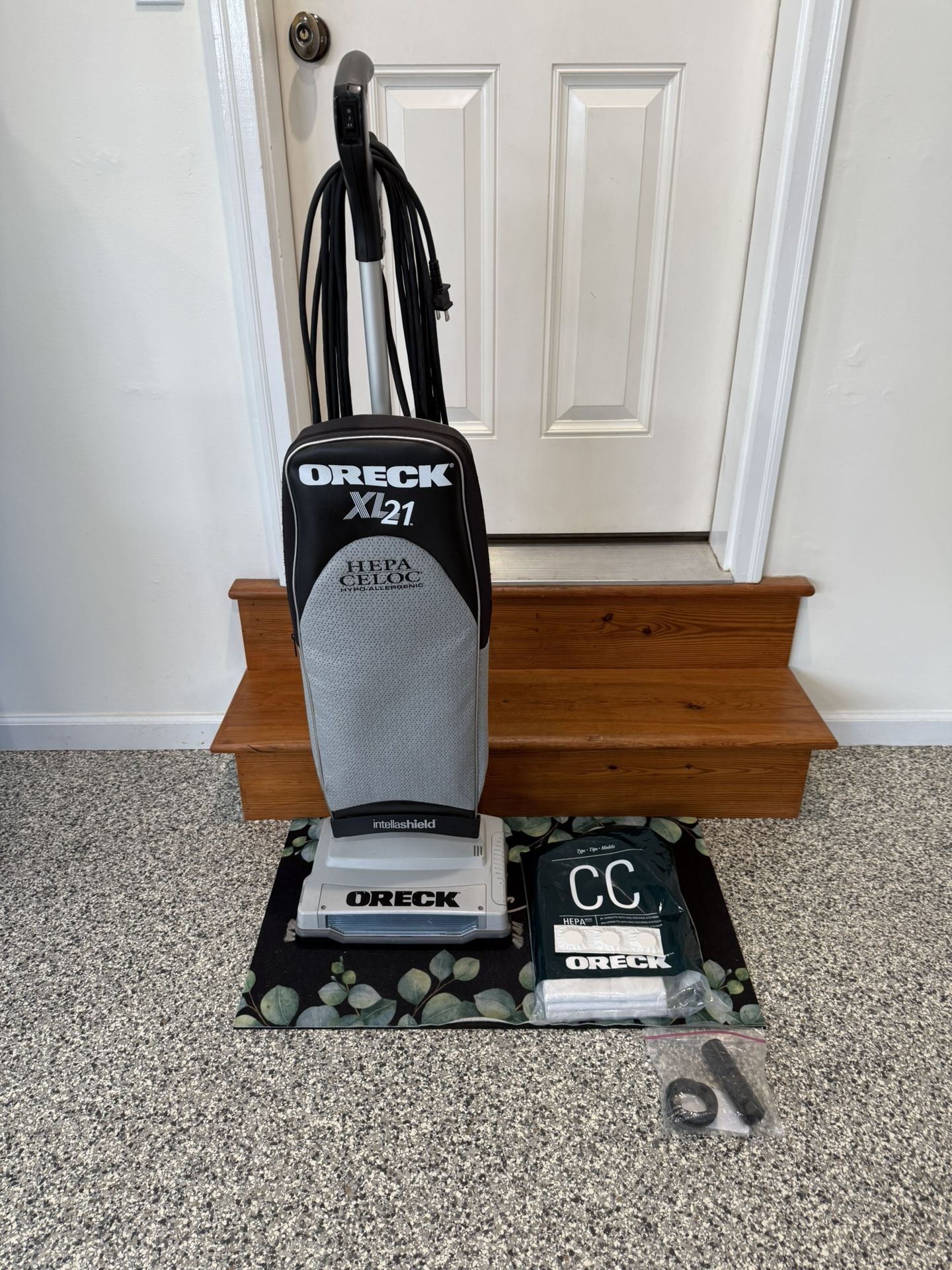Oreck XL 21 Vacuum