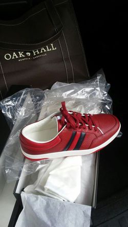 Gucci size 9.5 G $275 paid $550 for dem