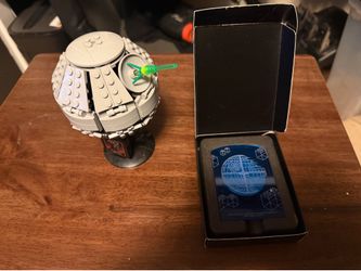 Lego DEATH STAR W/ COIN