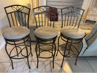 3 Barstools
