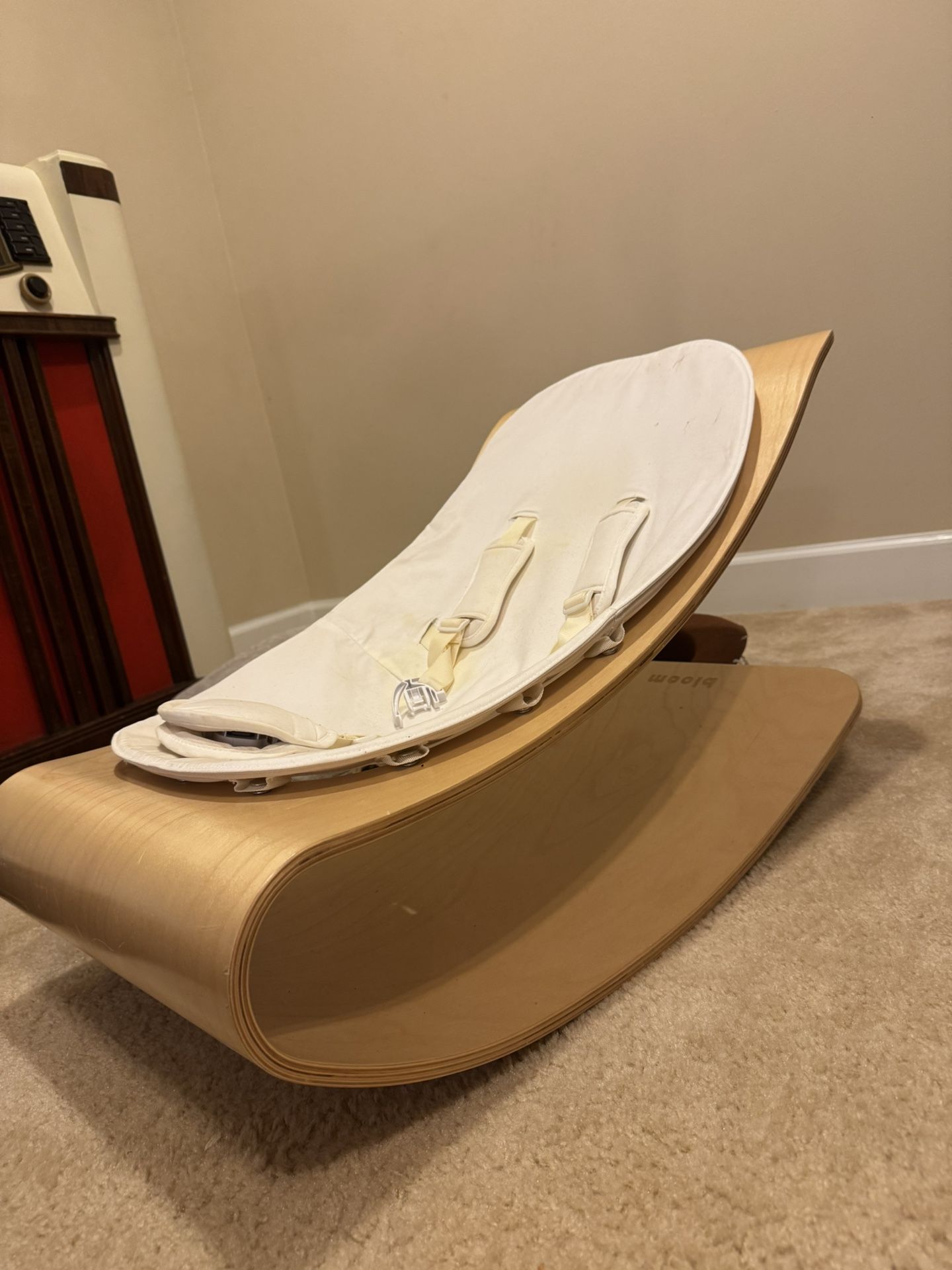 🌿 Bloom Baby Coco Lounger – $100 OBO (Spanish Fort, AL)