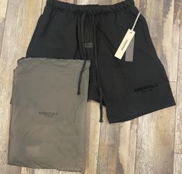 ESSENTIAL SHORTS