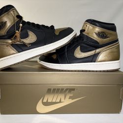 Jordan 1  Black Metallic Gold 