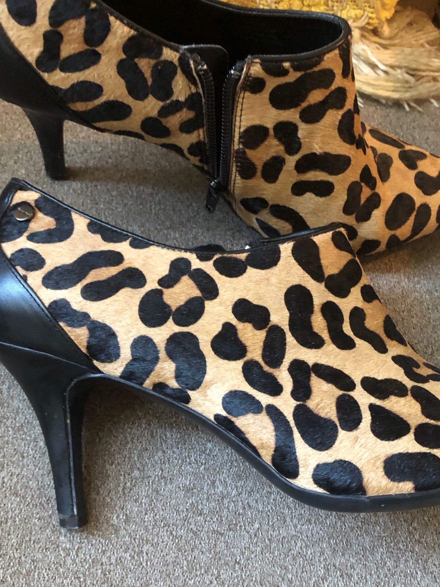 Women’s Calvin Klein Size 11 Leopard Bootie