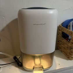 Dehumidifier 