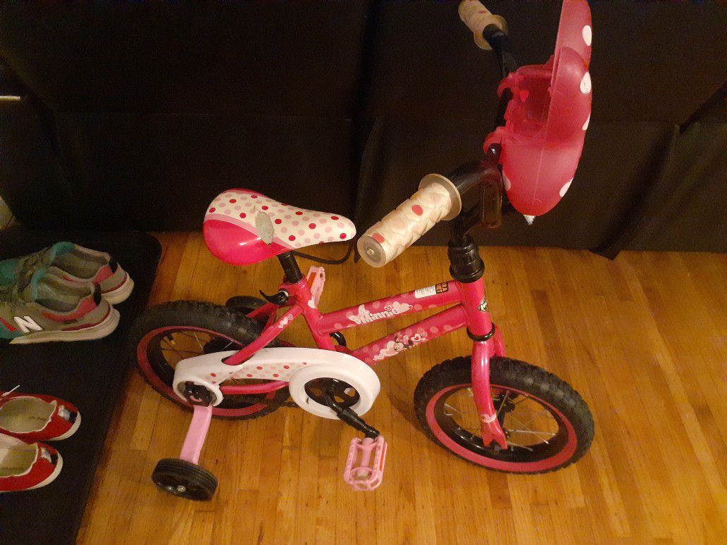 Kids Minnie Mouse bike