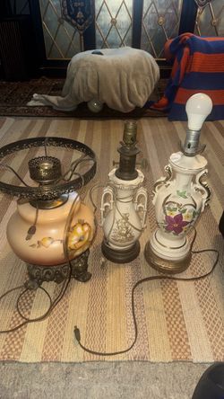 Collection of Three Vintage Cottagecore Lamps (working)