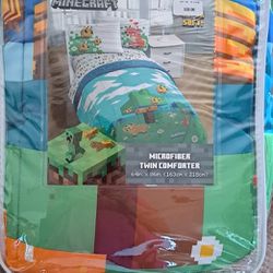 MINECRAFT TWIN COMFORTER AND PILLOW 