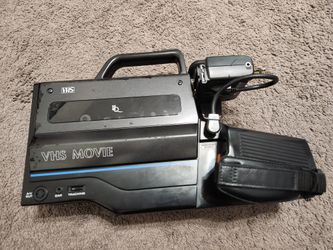 Sears Model 934 VHS Camcorder + 4 VHS Tapes