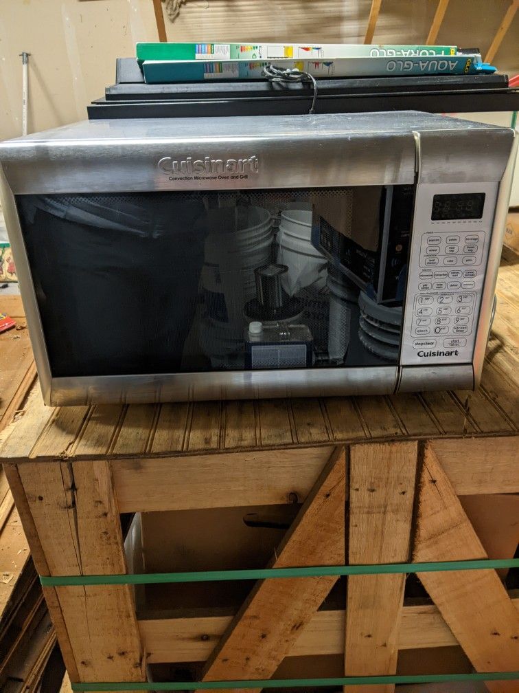 Cuisinart microwave 
CMW -200
convention microwave oven and  grill