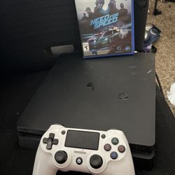 Ps4 w/ 1 Game