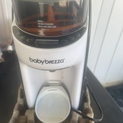 Baby Breeza Formula Maker 