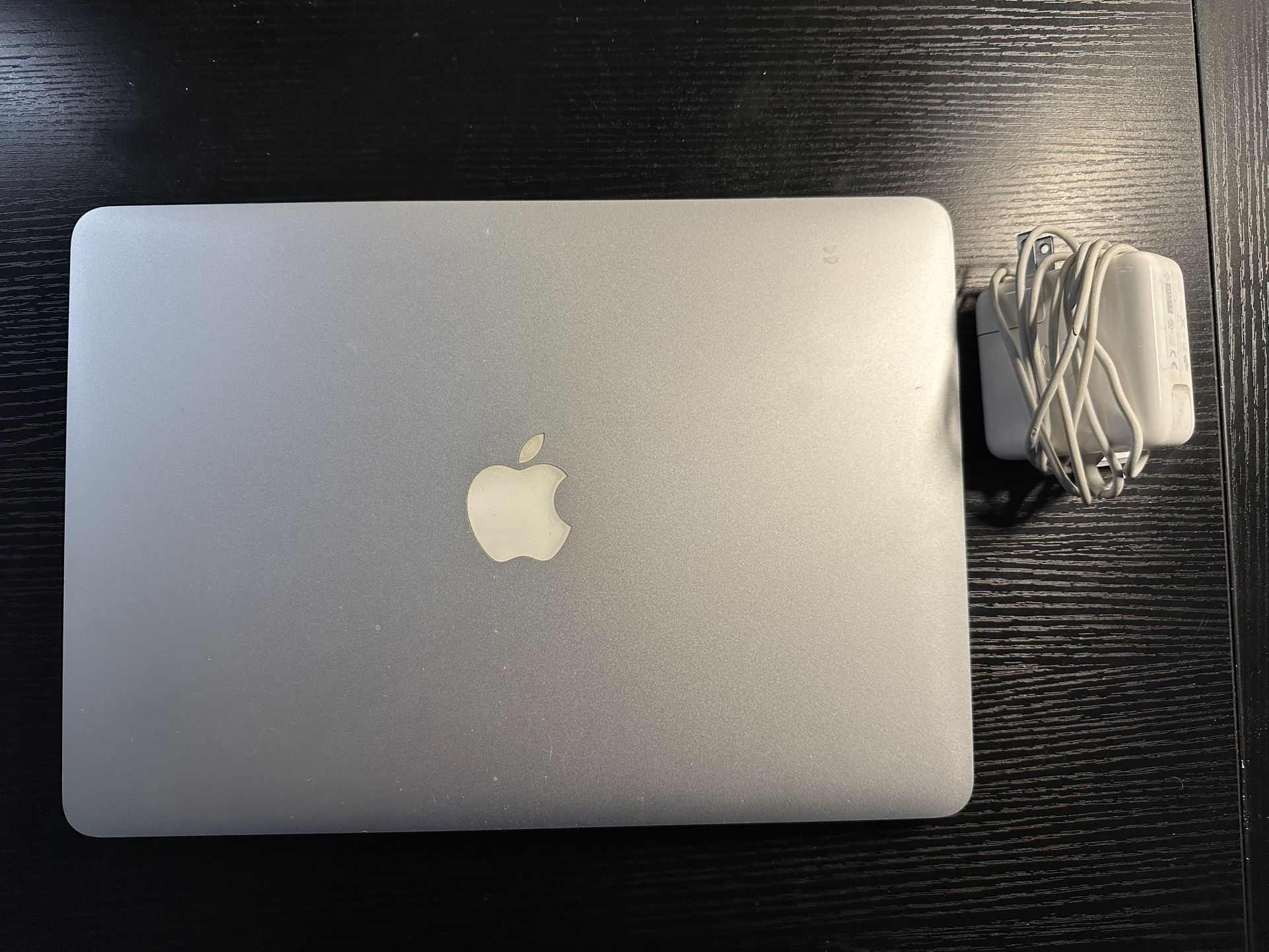 Apple MacBook Air 13” Refurbished 2012