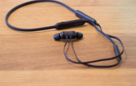 BEATS dr Dre Bluetooth headphones