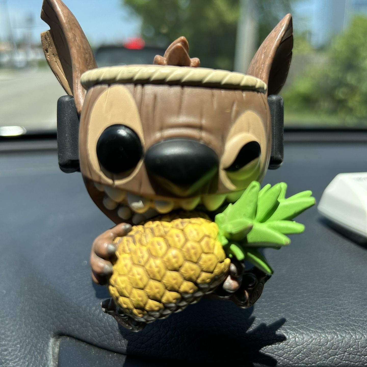 Stitch hotsell pineapple funko