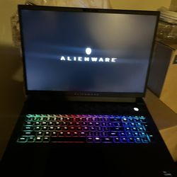 Alienware M18 R2