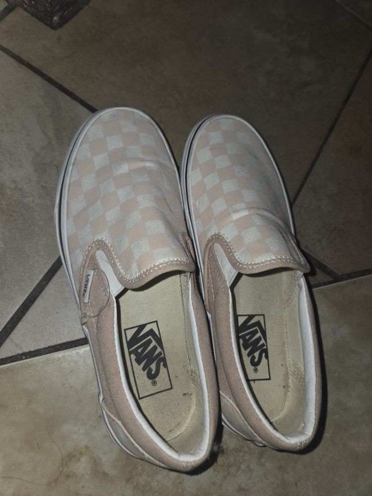 Women Vans Size 7