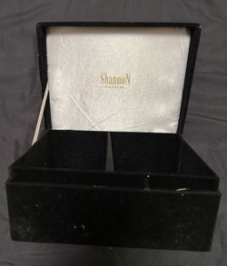  velvet like box by Shannon Crystal